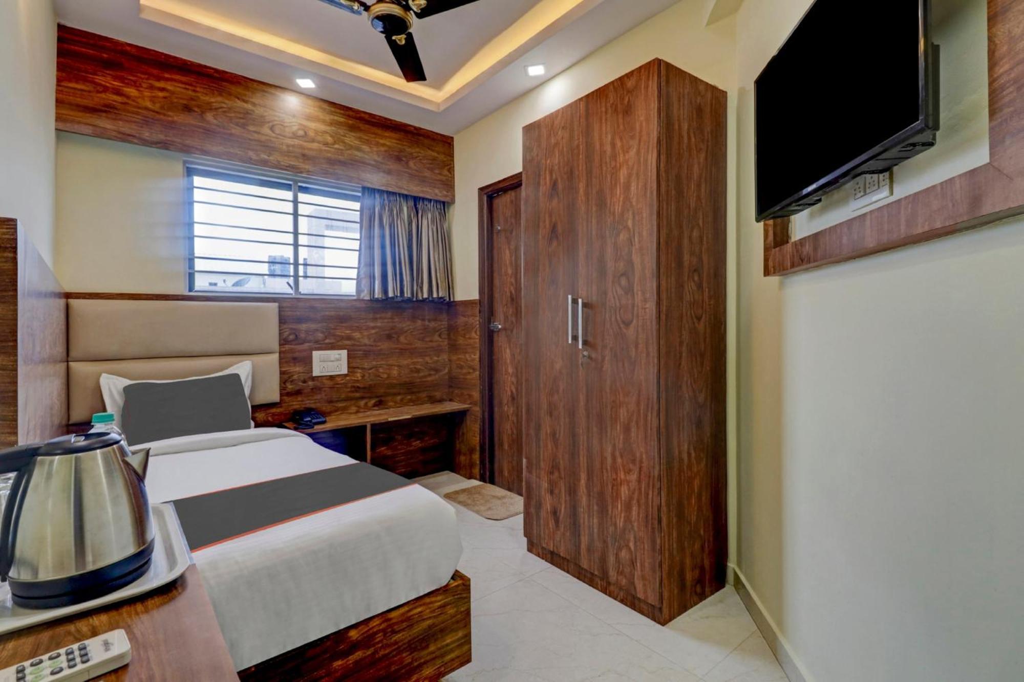 Hotel Collection O Karthika Residency Bangalore Exterior foto