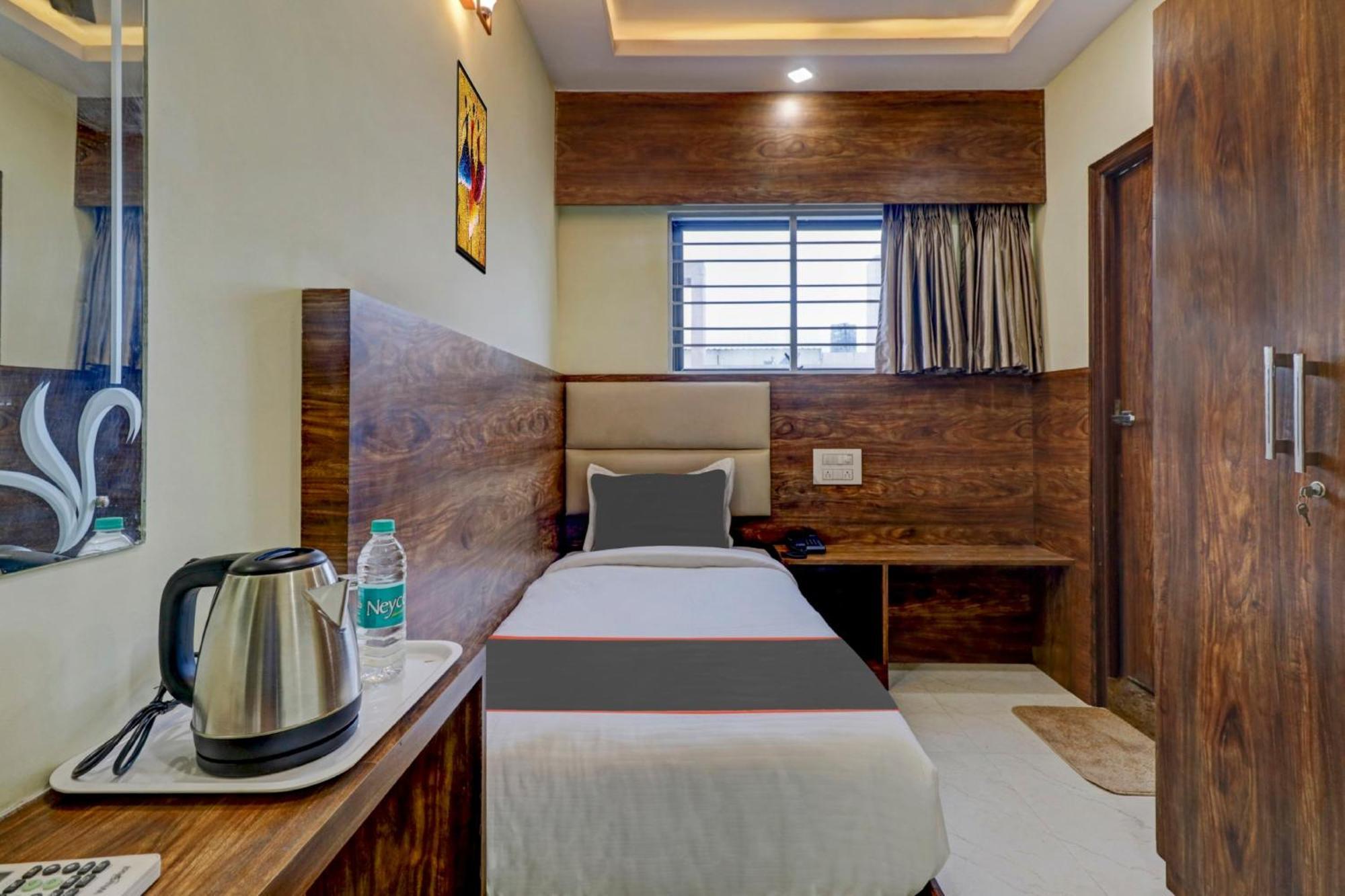 Hotel Collection O Karthika Residency Bangalore Exterior foto
