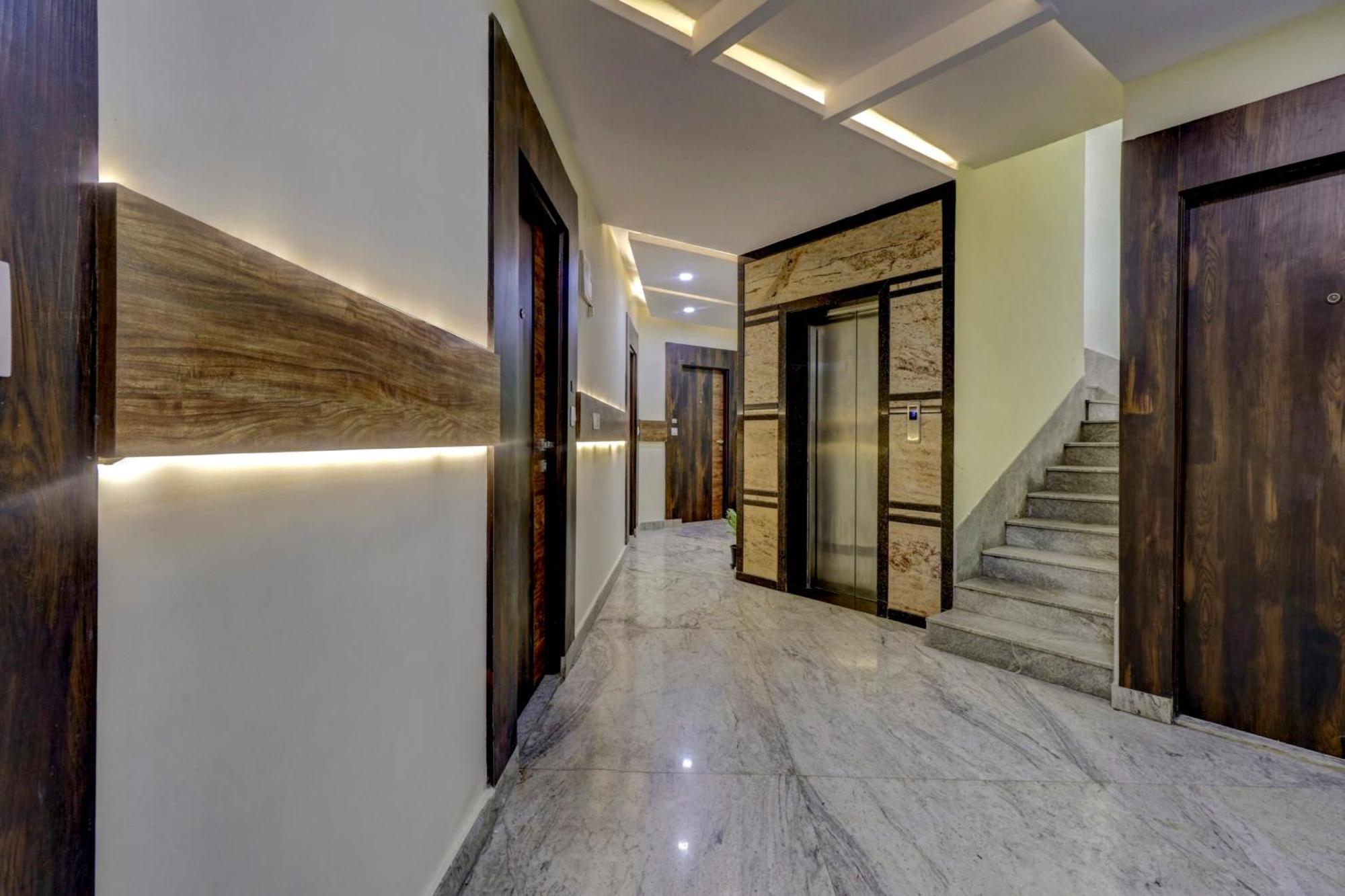 Hotel Collection O Karthika Residency Bangalore Exterior foto