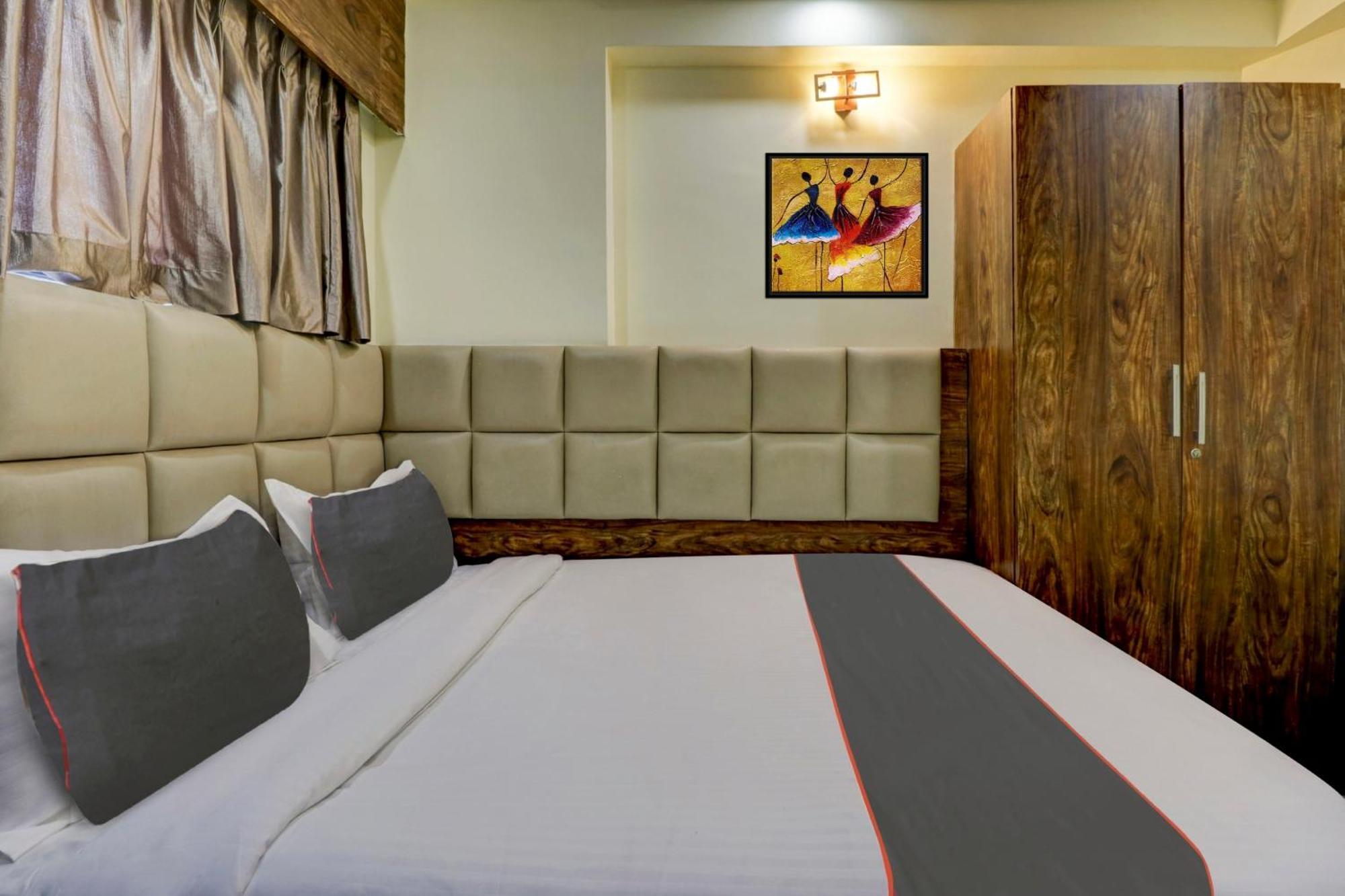 Hotel Collection O Karthika Residency Bangalore Exterior foto